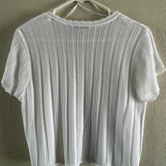 Studio Works white sweater size Medium - Picture 2 of 4
